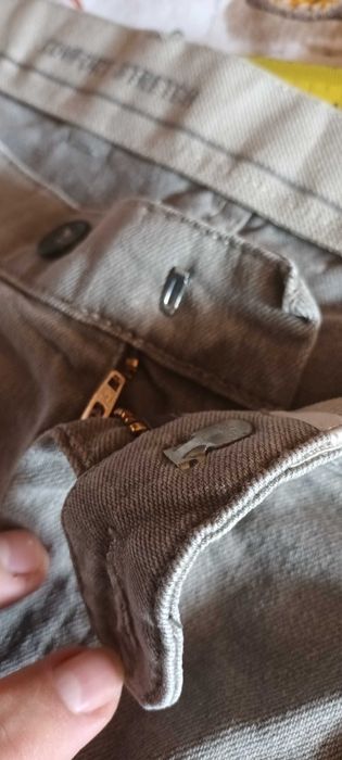 Нов голям сив дънков панталон