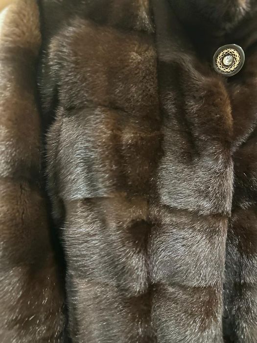 Продам шубу норкавую