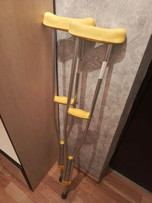 Продам костыли. Б/У