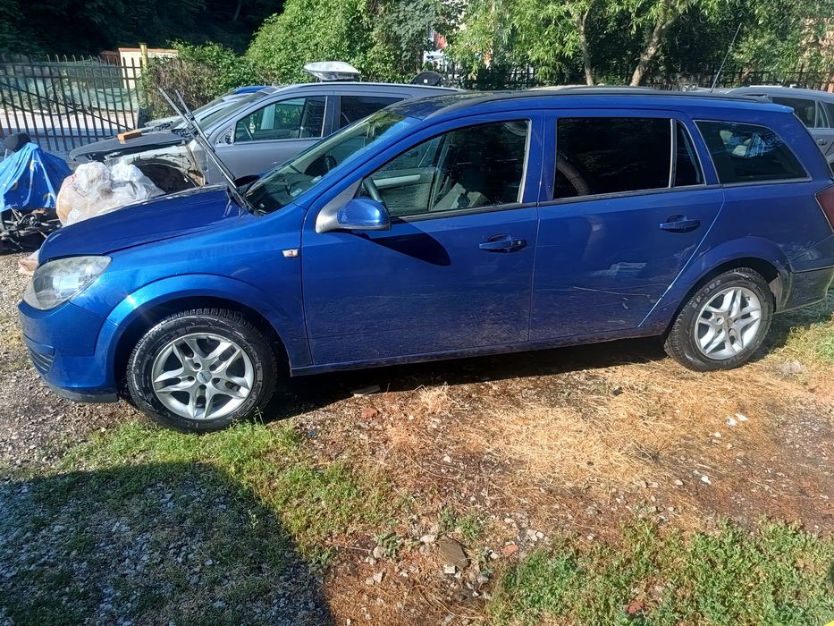 Опел Астра Х комби 1.7/101 НА ЧАСТИ!!!