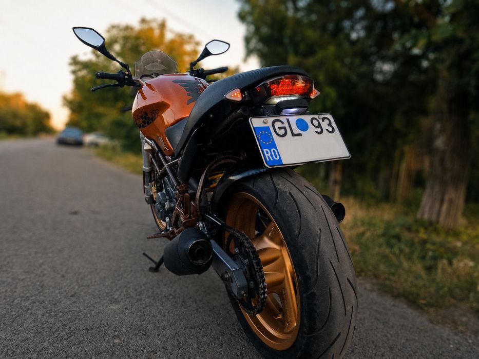 Ducati monster 600