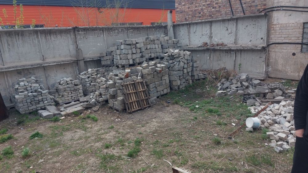 Продам кирпичи, пескоблоки советские