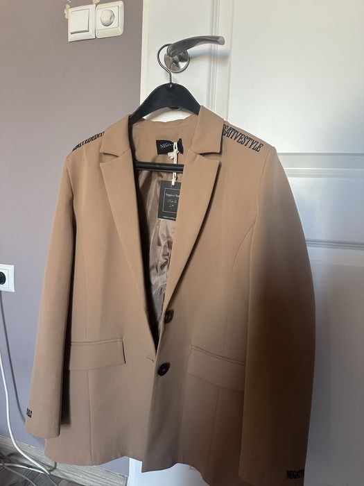 Сако nude negative/pause