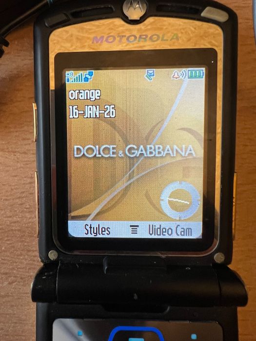 Motorola V3 Dolce Gabbana