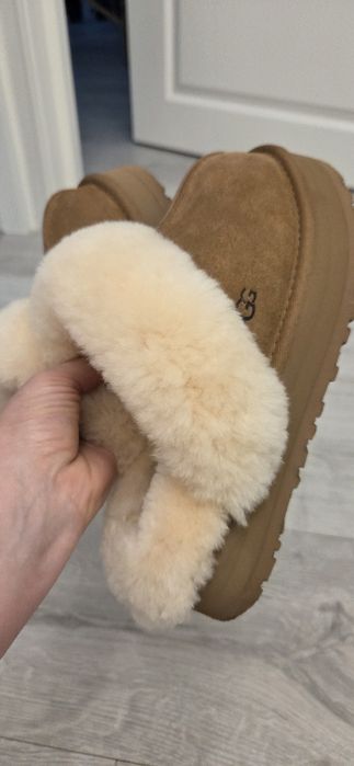 UGG Papuci de casa din piele intoarsa cu captuseala din lana Disquette, Maro camel