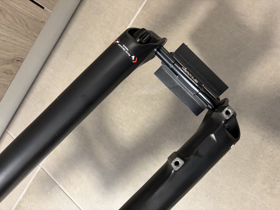 Furca 29 RockShox Pike Revelation 130mm + air shaft 150 pt. Trail, Enduro sau All mountain