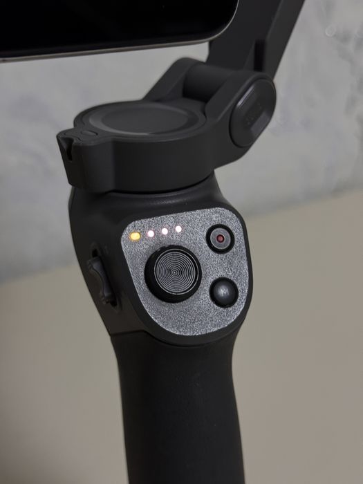 Dji Osmo Mobile 3 Combo