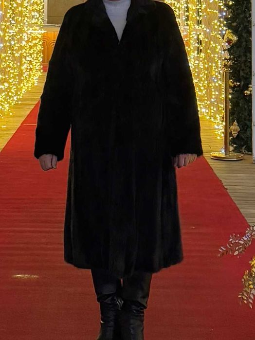 Продаем норковую шубу