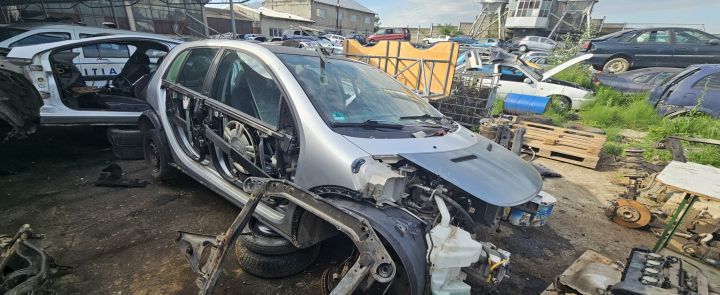 Vas lichid parbriz Smart Forfour prima generatie