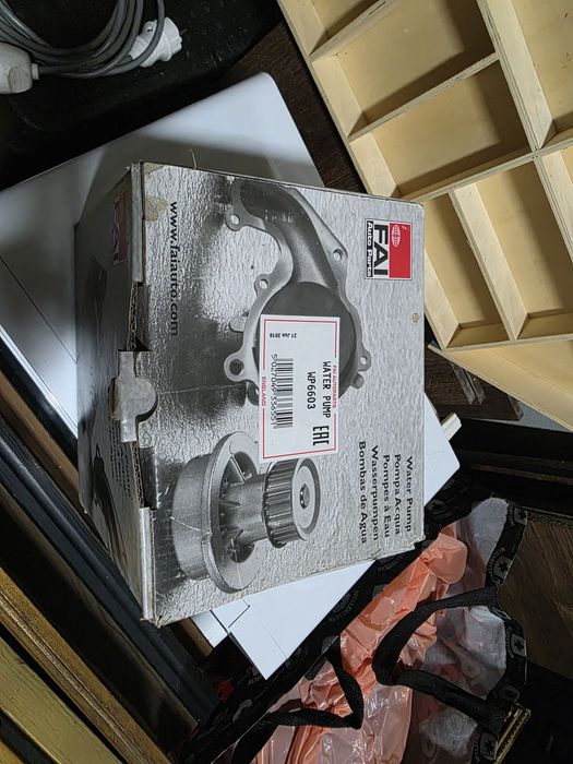 Vand pompa de apa noua