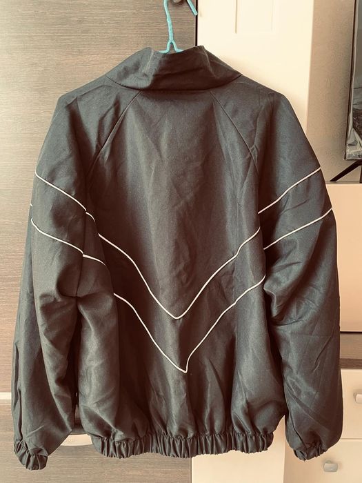 Олимпийка черного цвета