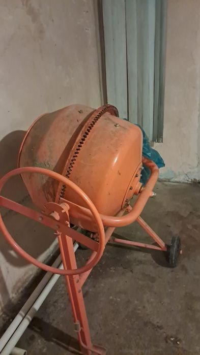 Продам бетономешалку