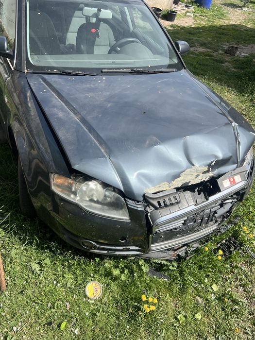 Vand audi a4 b7 avariat