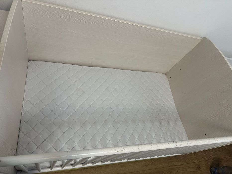 De vanzare set mobilier bebelusi/copii