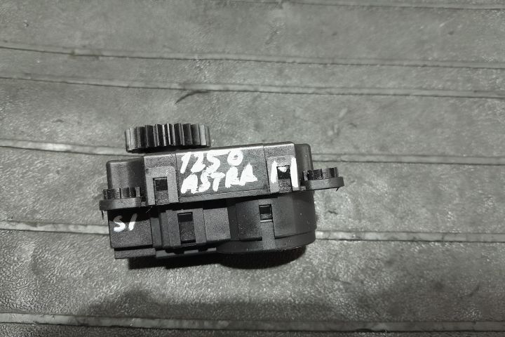 Motoras clapeta aeroterma 52406340 52406340 Opel Astra H (facelift)