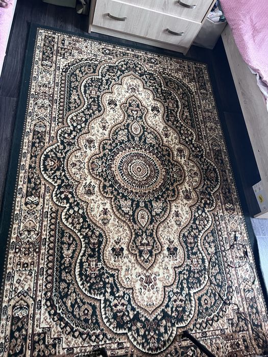 Ковер,в хорошем состоянии