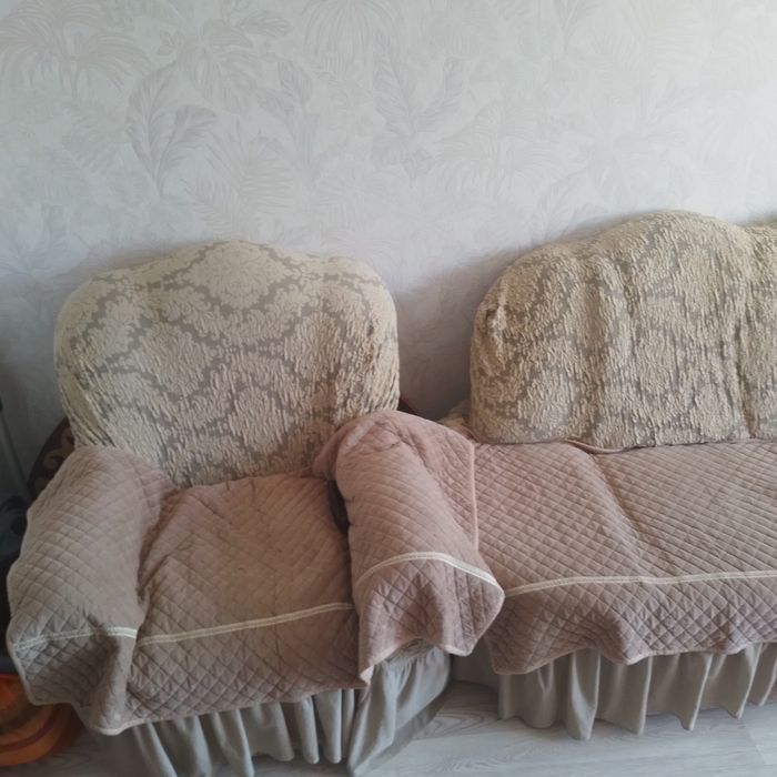 Продам диван угловой