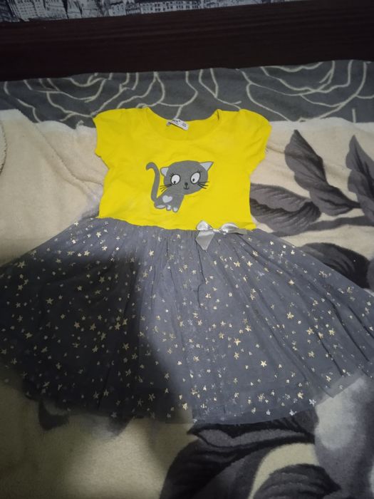 Продам детские платья