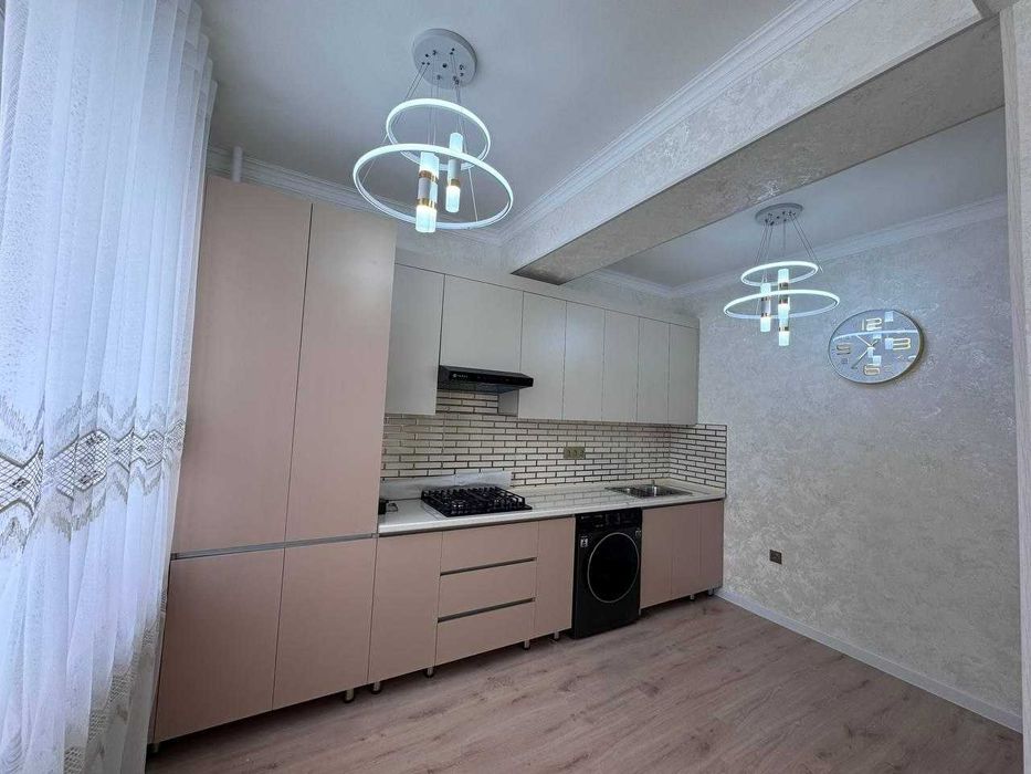 3 хоналик квартира 1 кават кирпичный дом, 5 микр, жомий