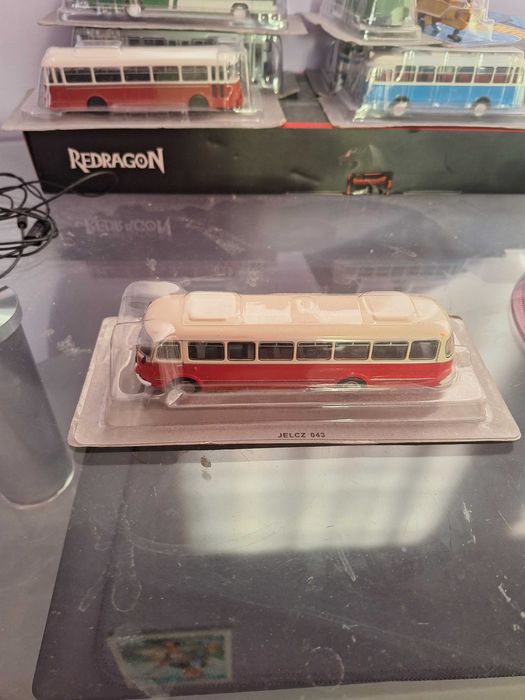 Легендарните автобуси 15 за брой