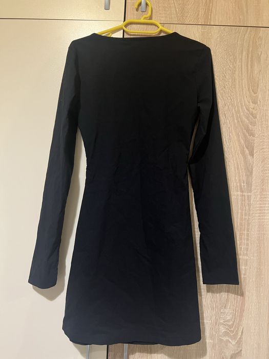 Черна рокля Bershka, размер S