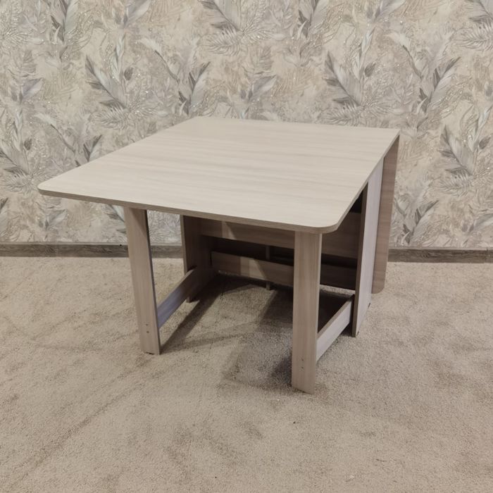 Продам стол