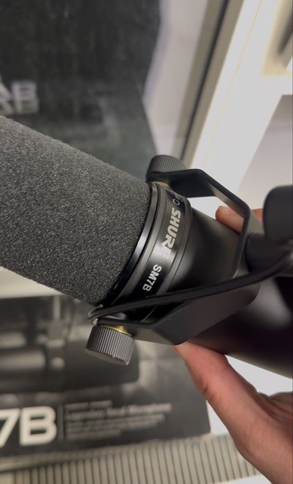 Микрофон SHURE SM7B