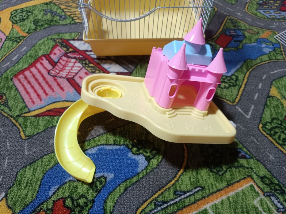 Продам клетка вмести с домиком