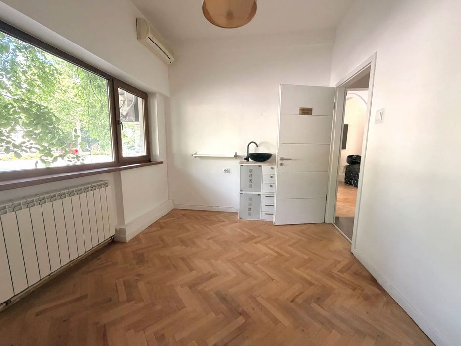 Proprietar- Inchiriez apartament parter, ocaziePiata Victorie