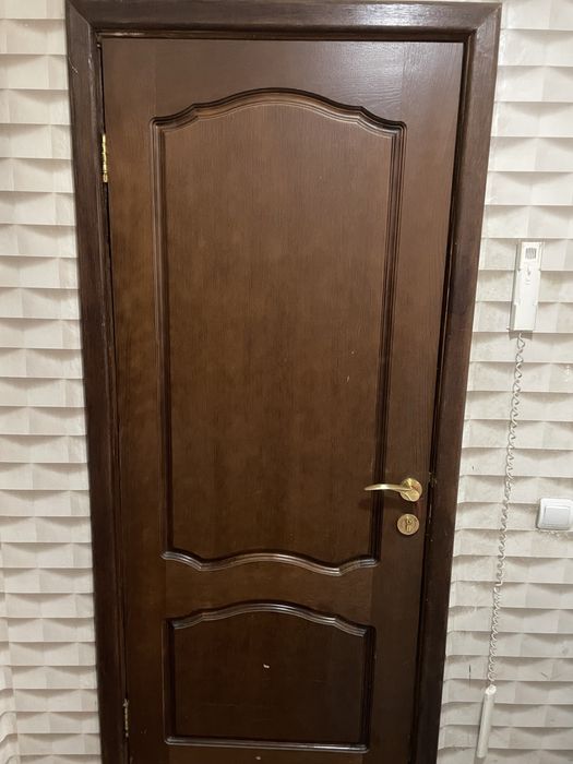 Межкомнатные двери продам