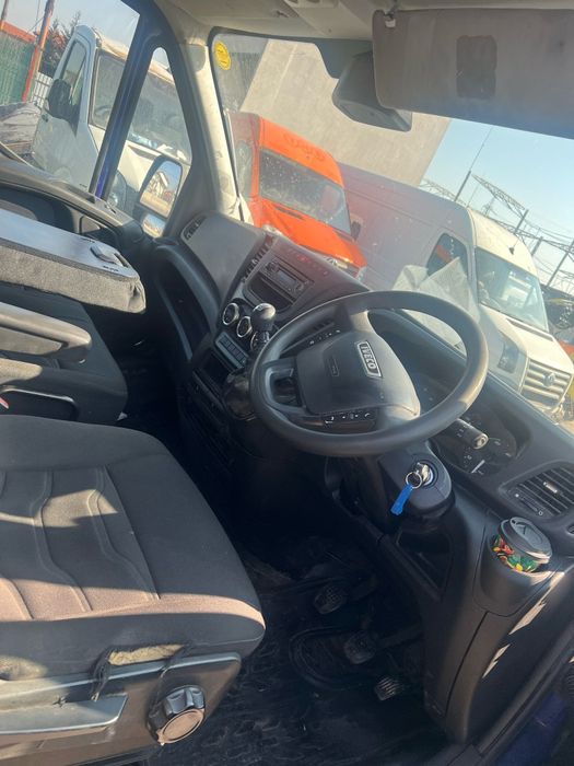 Dezmembrez Iveco 3.0 E6 210 cp