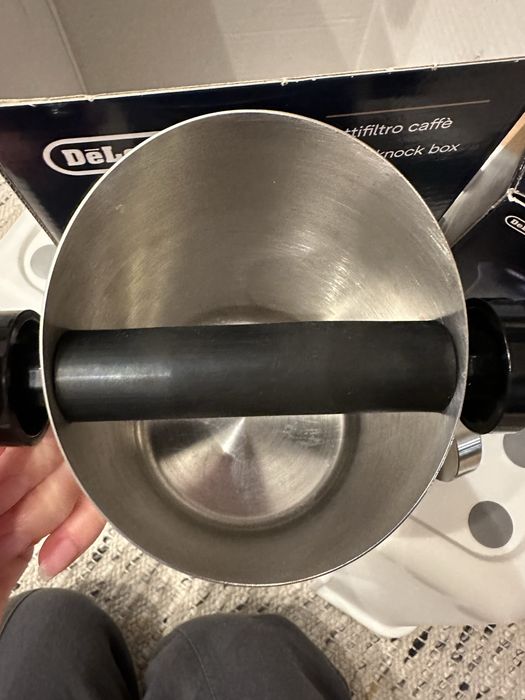 Knock box pentru zațul de cafea Delonghi