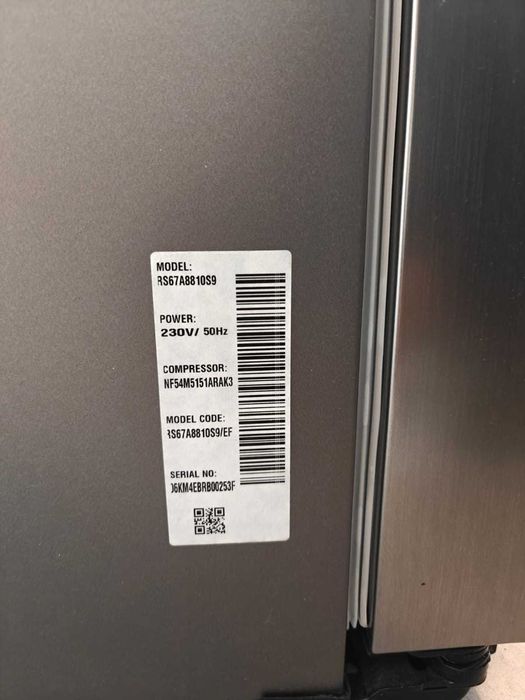 Хладилник Samsung RS67A8810S9, модел Side-by-Side от висок клас