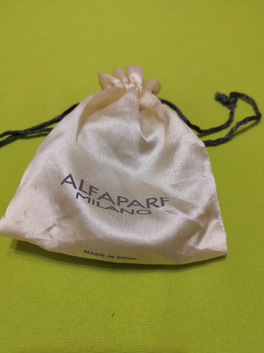 Продавам много красива гривна