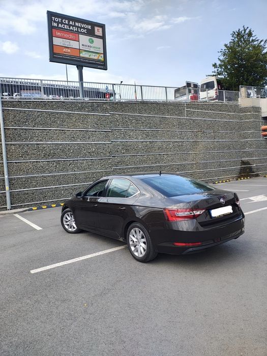 Vând Skoda Superb 2.0 tdi DSG