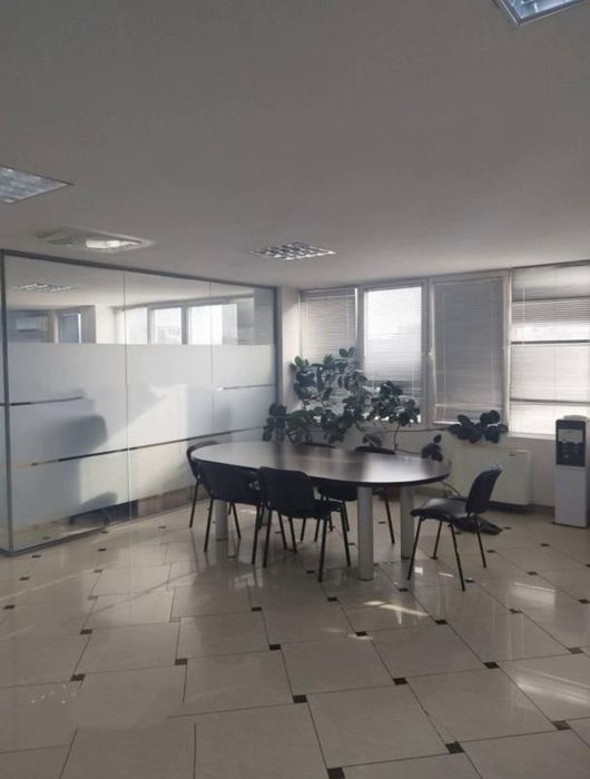 Офис, под наем, Илиянци