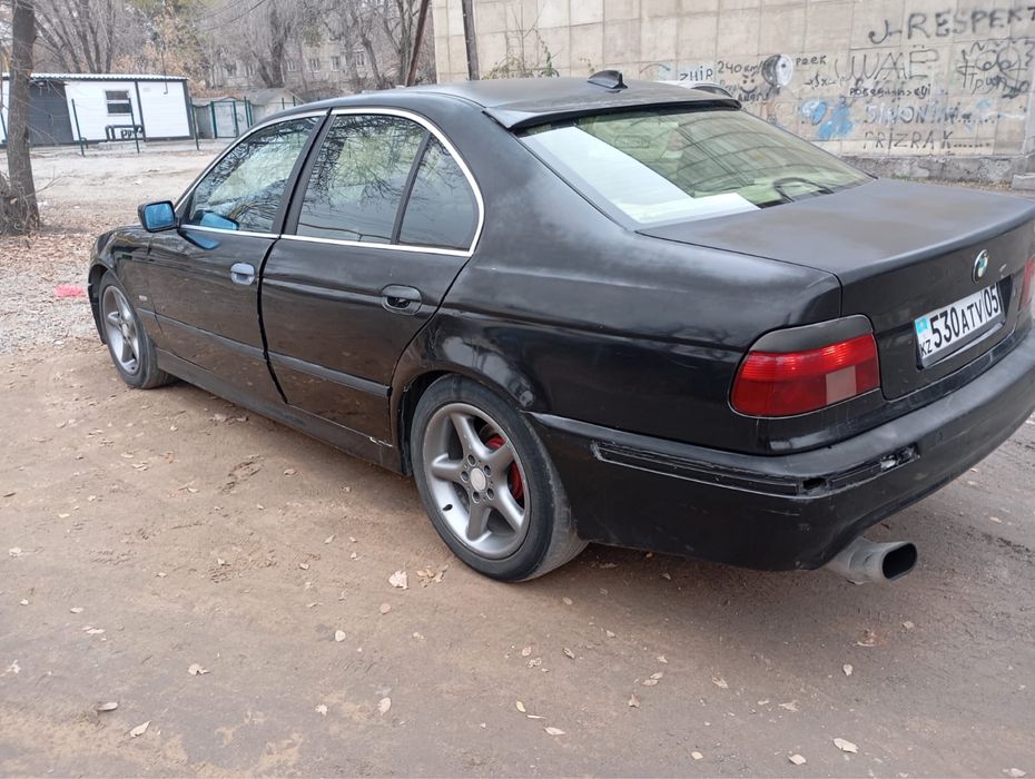 Продам БМВ 528 в РАССРОЧКУ