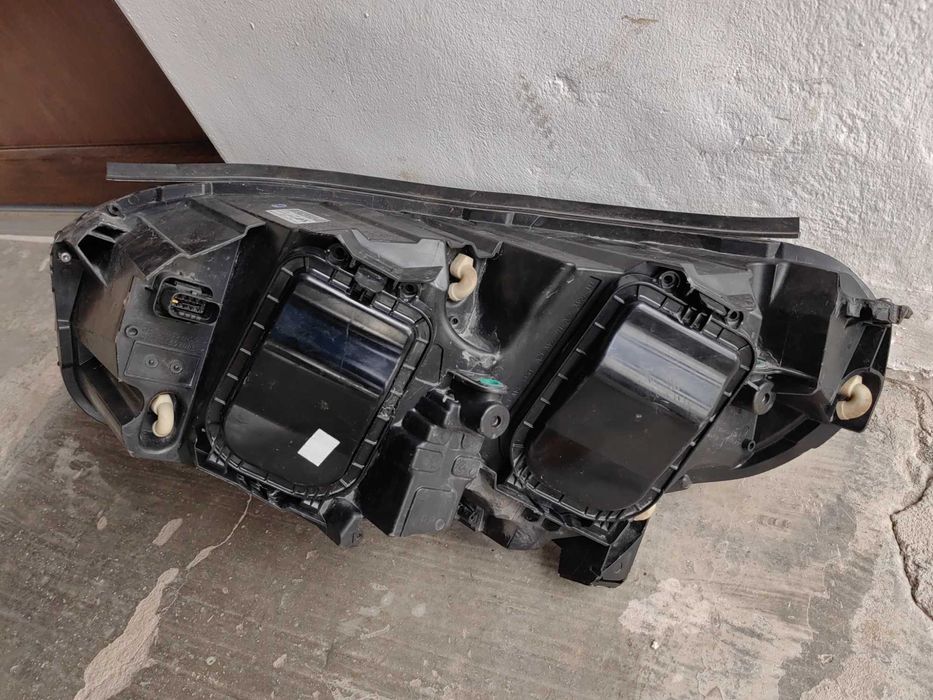 Фар Peugeot Expert десен / Фар Пежо Експерт Оригинален