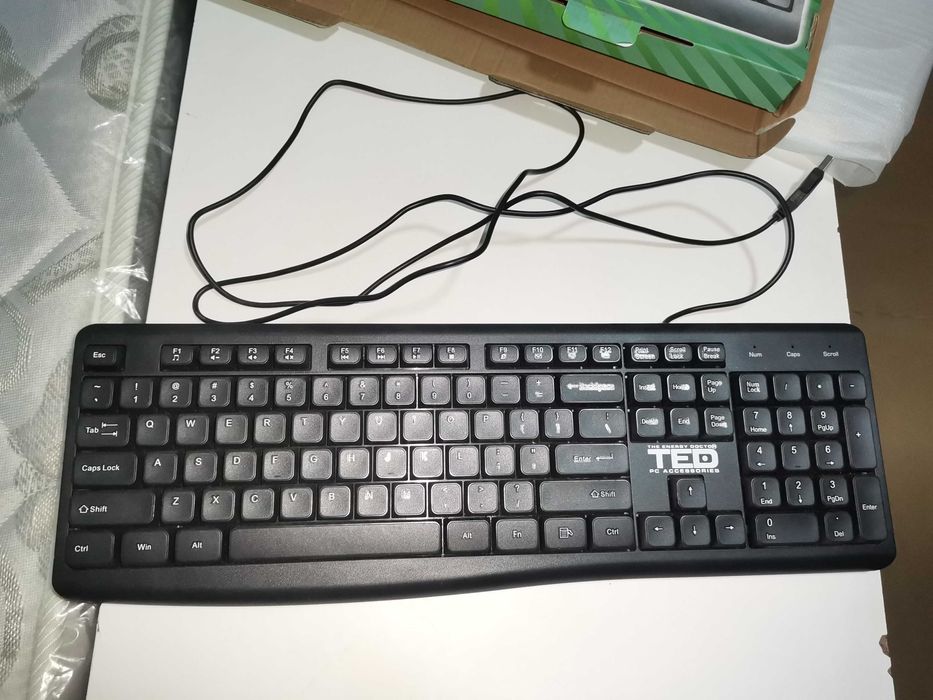 Vând tastatură Ted nouă