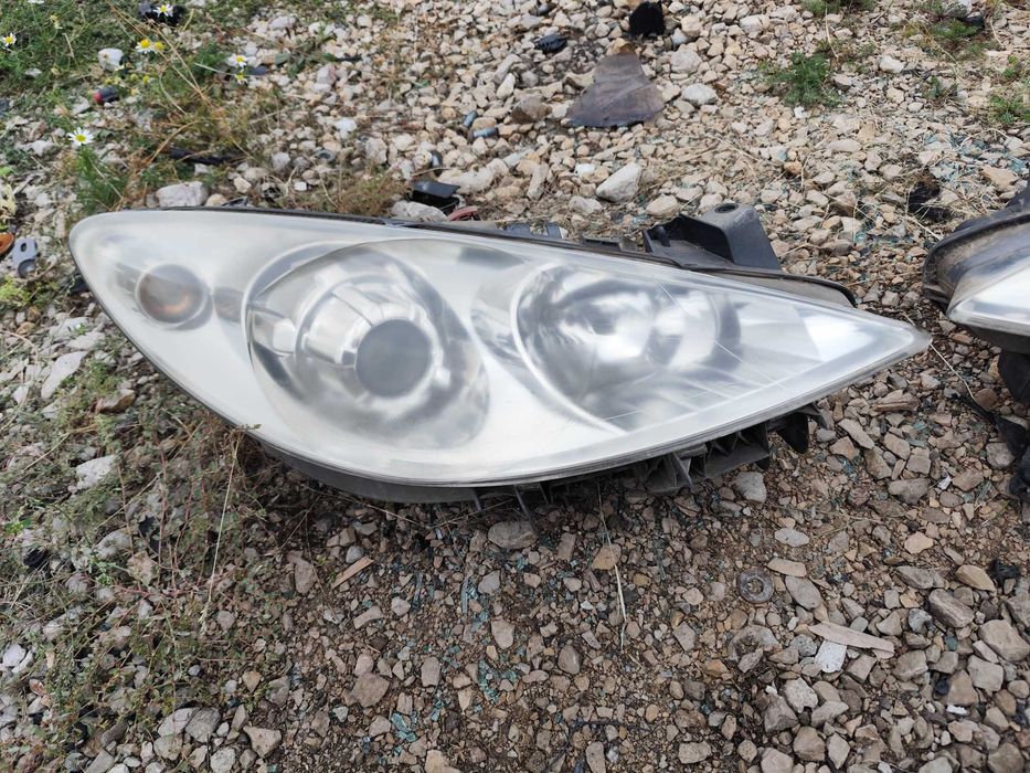 Фарове Пежо 307 Фейс