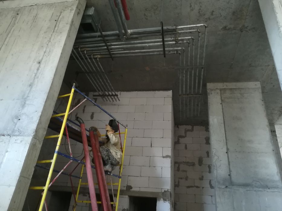 Сварщик на Выезд, Астана и за Пределы