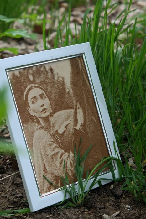 Портреты на дереве