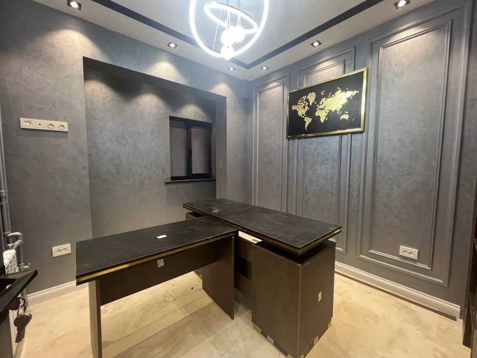 Сдаётся евро Офис 85кв на Шота руставели