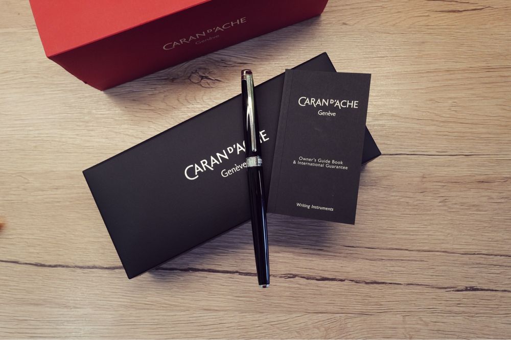 Pix Caran D’Ache Leman Slim Nou elvetian Swiss cutie manual stilou