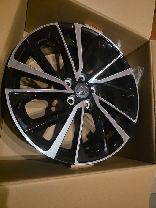 Jante de aliaj  originale Toyota pe 19