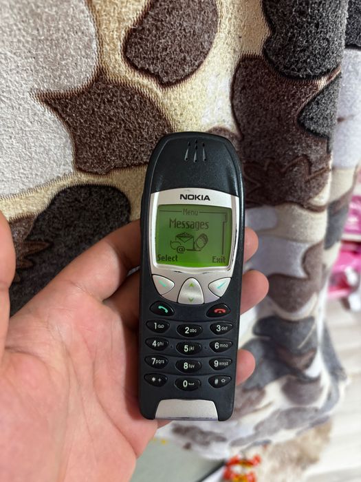 Nokia model 6210