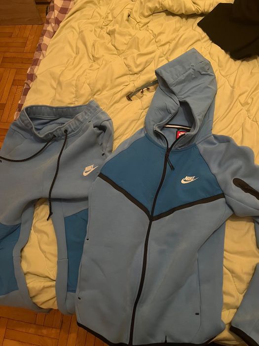 Nike tech fleece originalen nosen dva puti