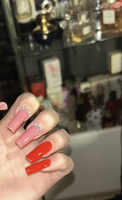 Unghii cu gel 150 de lei