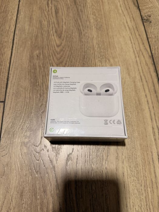 Apple AirPods 3 Noise Cancellation