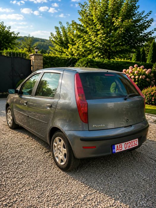 Fiat Punto 1.3 Multijet Diesel 2005 – Germania, Climă, Consum 3,5L, Nr. Roșii + RCA 2,5 Luni